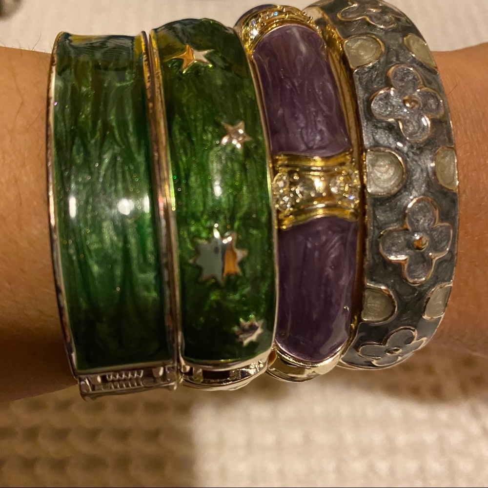 Set of bangles(4 pieces)